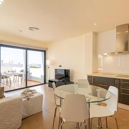 Capri Luxury Holidays Suites, Playa De Cristianos Appartement