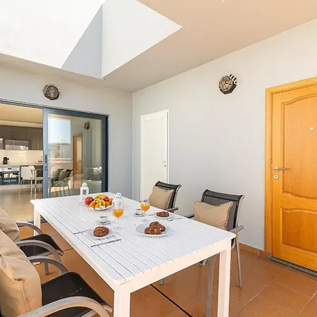Apartment Luxury Holidays Suites, Playa De Cristianos Los Cristianos (Tenerife)