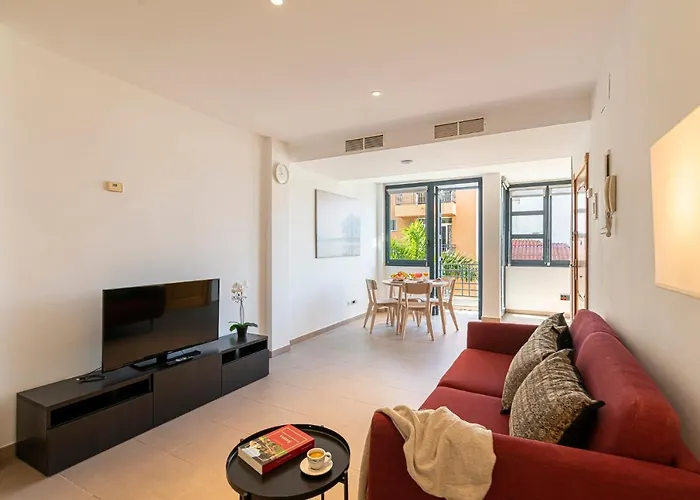 Luxury Holidays Suites, Playa De Cristianos Apartamento *