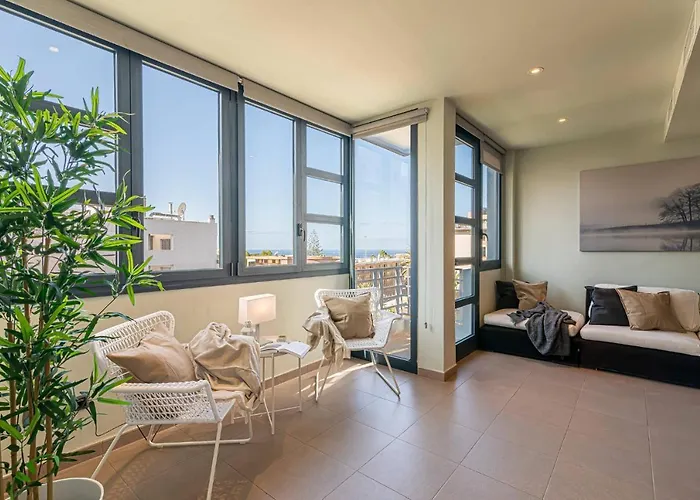 Luxury Holidays Suites, Playa De Cristianos Apartamento