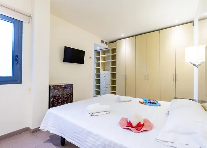 Luxury Holidays Suites, Playa De Cristianos Apartamento